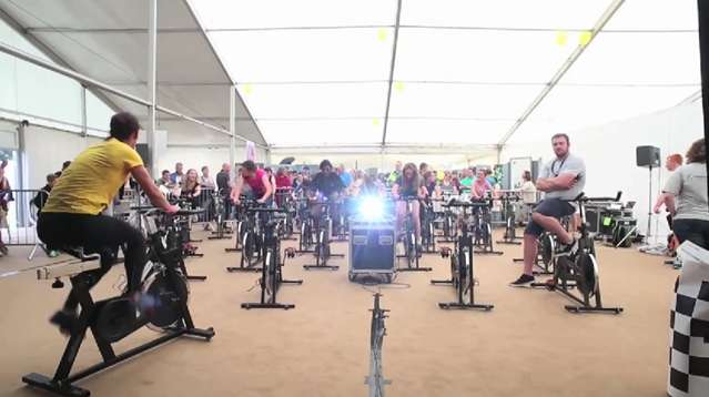 WebRacing Peloton at the Tour of France