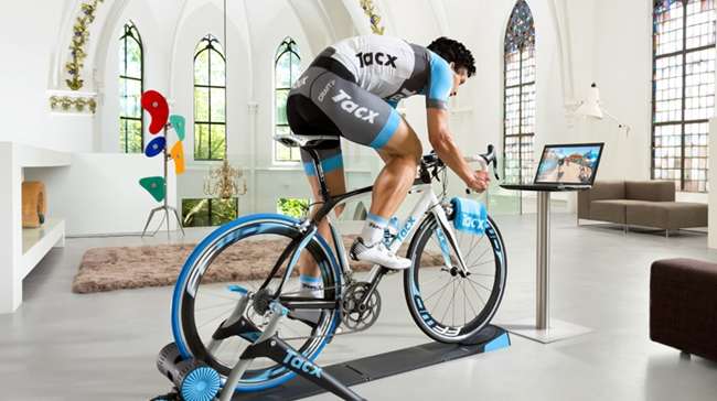 Tacx i-Genius Multiplayer Offers Realistic Virtual Rides and Web Races