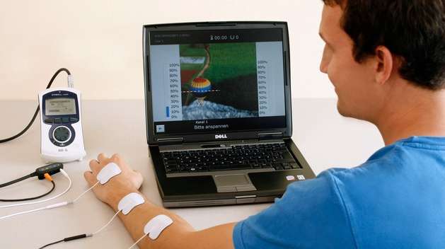 STIWELL med4 Electrostimulator Strengthens Muscles and Helps with Stroke Rehabilitation