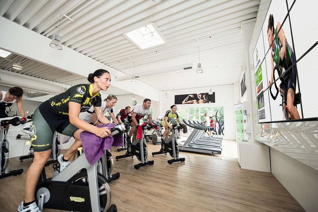 indoor cycling group