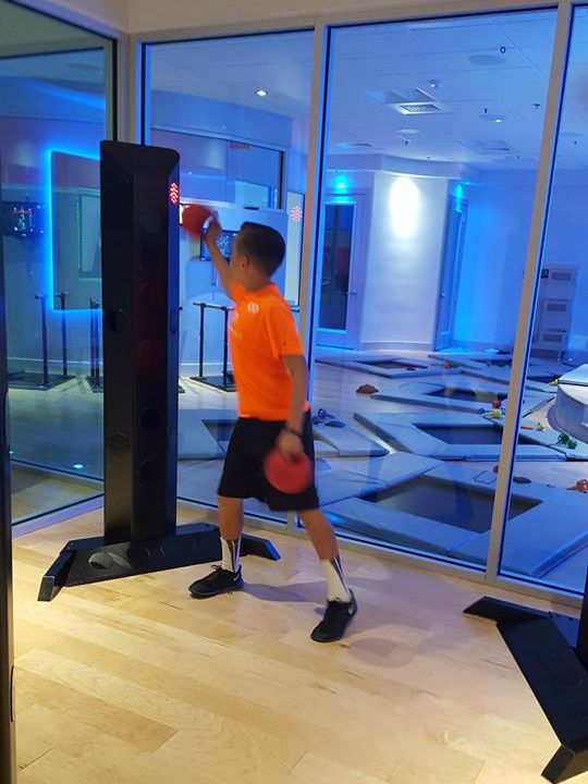 makoto interactive fitness training game